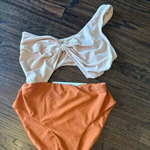 Fe Noel One-piece Swimsuit